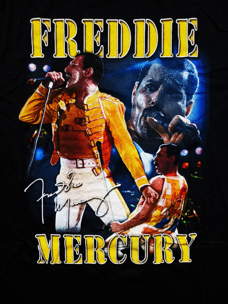 Freddie Mercury Unisex Tee Shirt<br>Live Homage (Wash)<br>Size: X Large